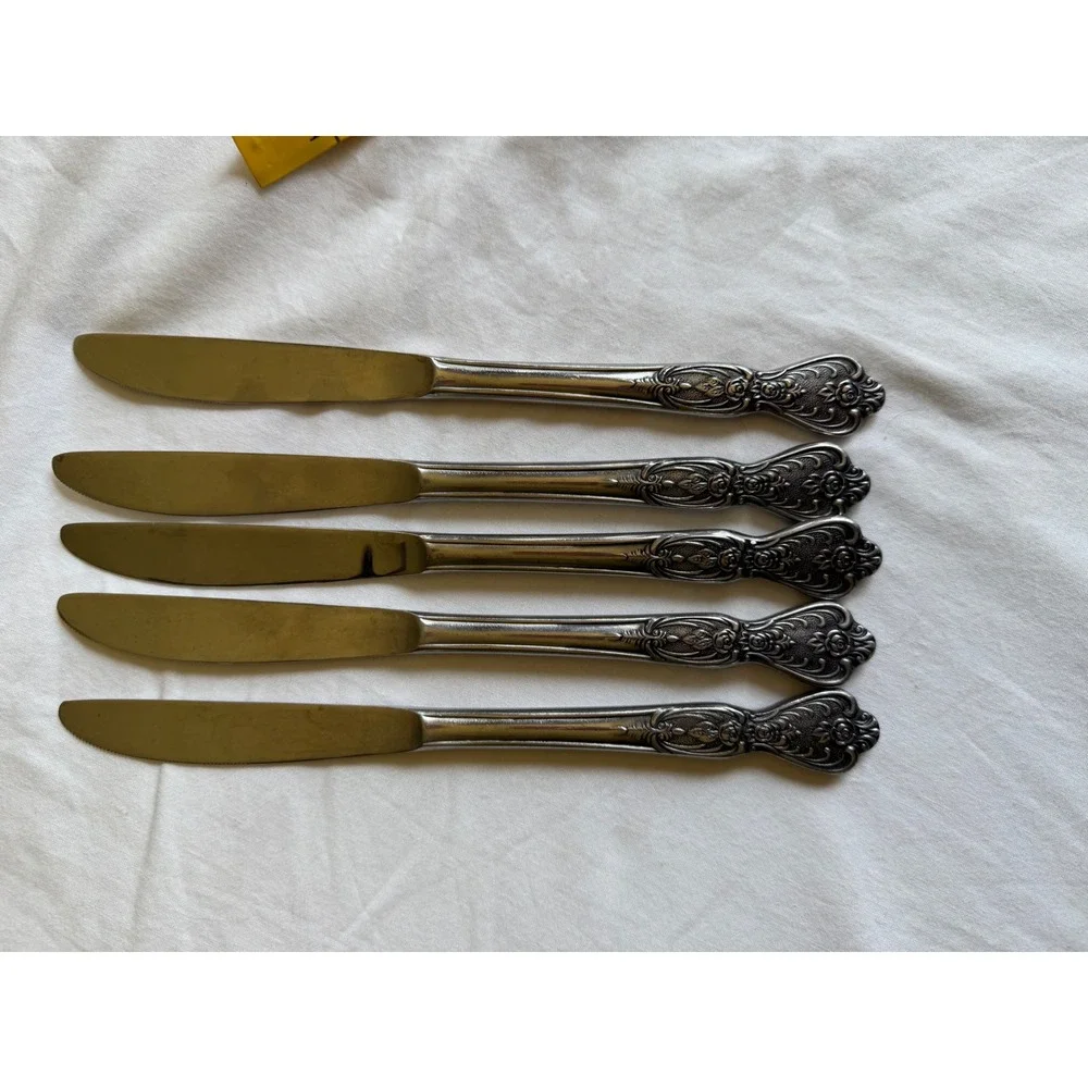 Vintage Floral Repousse Stainless Steel Dinner Knives Japan Set of 5 8.25in